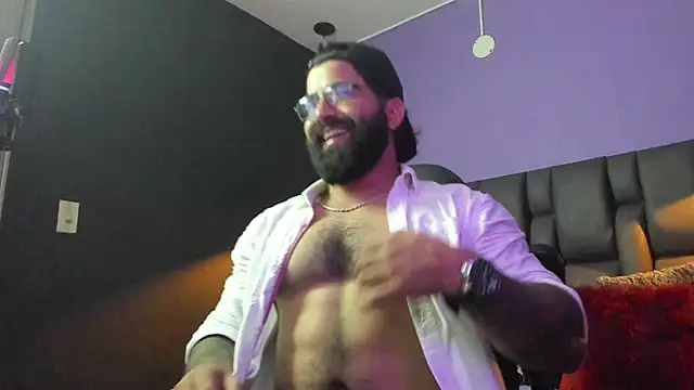 Lyon_vach live sex cam