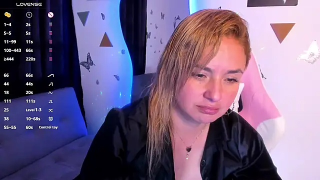 luciamature_ live sex cam