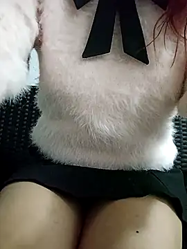 KITTEN-10 live sex cam