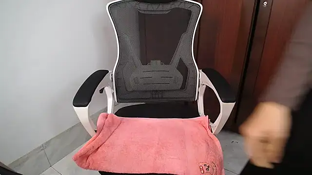 Lunobaby_204 live sex cam