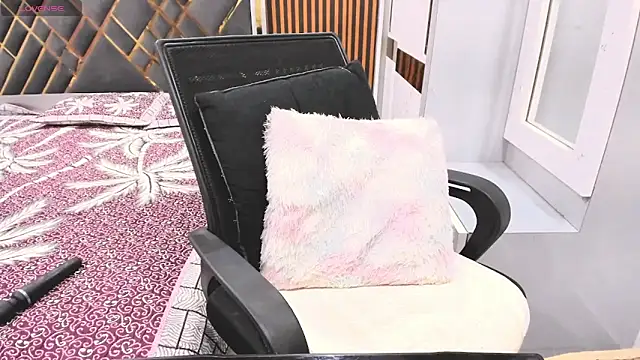 Lushteen live sex cam