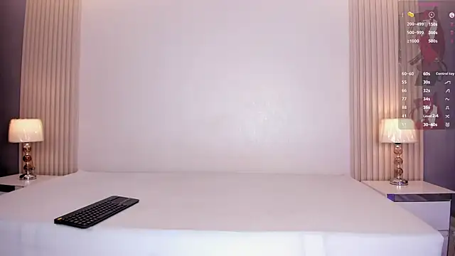 SamanthaLux live sex cam