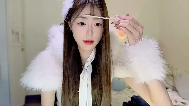 Onecutelittle live sex cam