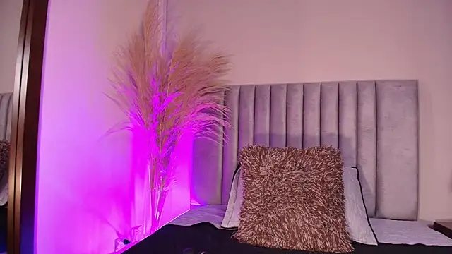 NoraDasilva live sex cam