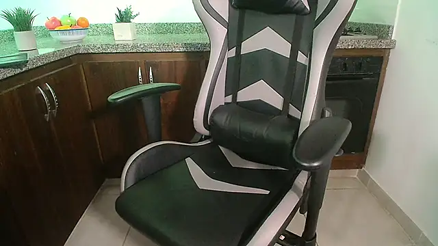 eren_jeager live sex cam