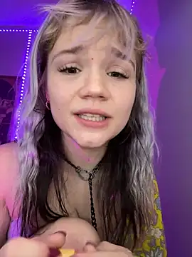 Cutiepiespanks live sex cam