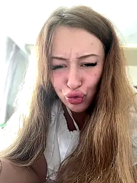 AndreaMood live sex cam