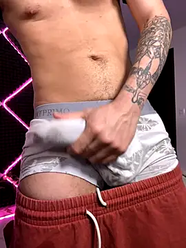 bigryann23 live sex cam