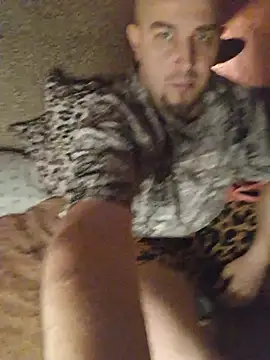 Foxyshaved live sex cam