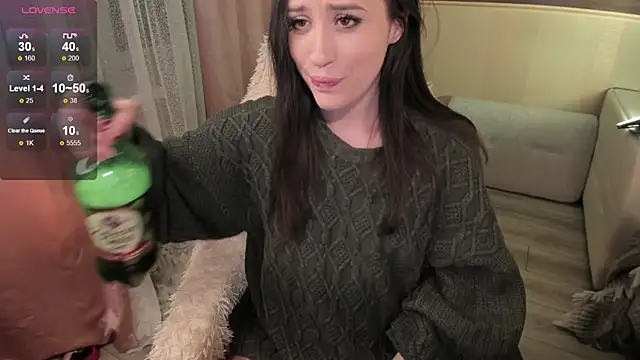 Sserendipityy live sex cam