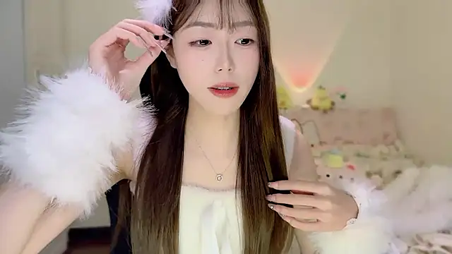 Onecutelittle live sex cam