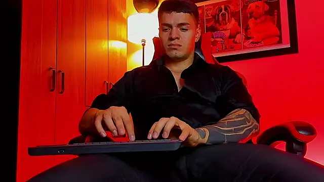 ALPHA_DOMINUS_ live sex cam