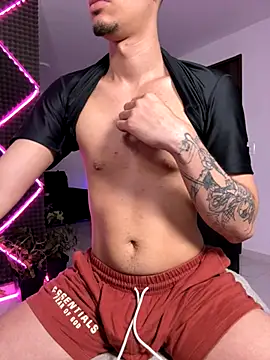 bigryann23 live sex cam