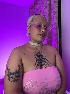 pinkbaddie777 live sex cam