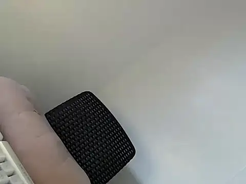 sweety_kyrah18 live sex cam