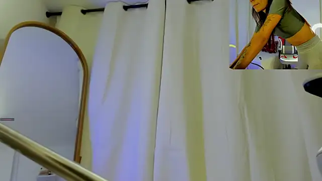 alexandrabootty live sex cam