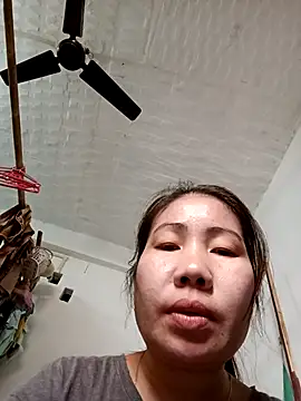 Reema_143 live sex cam