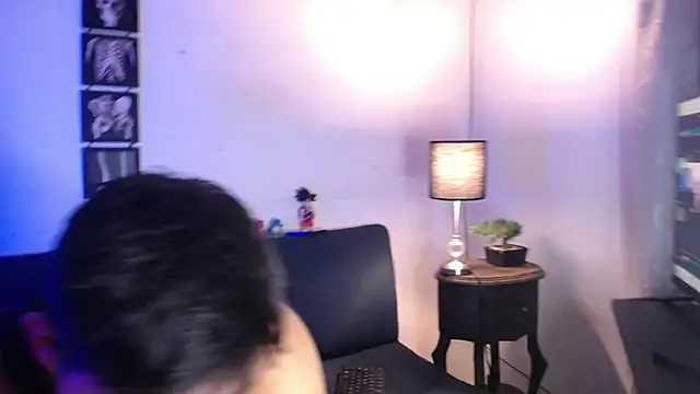 JamesCr_ live sex cam