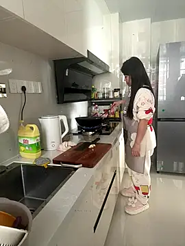 Momo168168 live sex cam