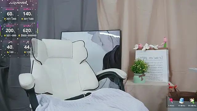 loveMeooMeoo live sex cam