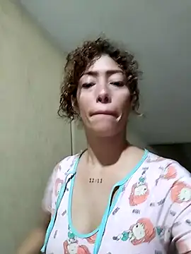 roxyrougee live sex cam