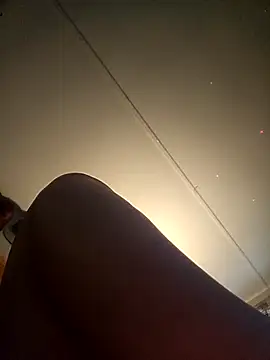 ShysluutGia live sex cam