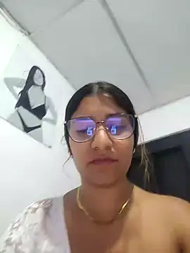 Sofythom1 live sex cam