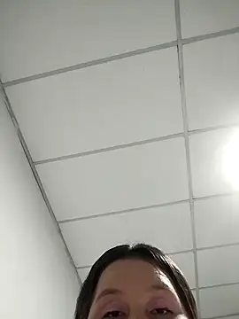 Paola-Lond live sex cam