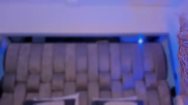 ChaynnaCooper live sex cam