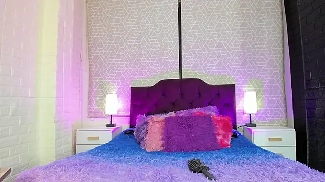 Zamara_Kleii live sex cam