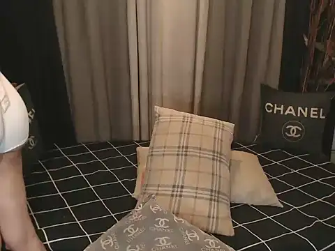 MistressForVip live sex cam