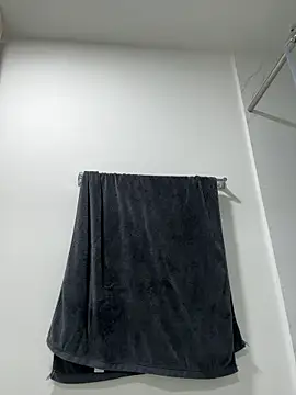 Curlyierr live sex cam