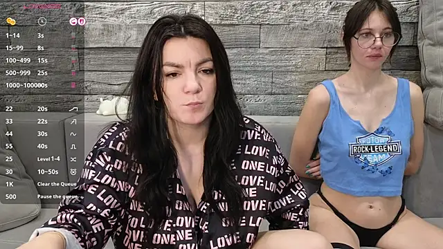 Vika_loves_you live sex cam