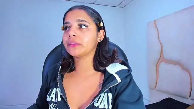 ScarletDoll live sex cam