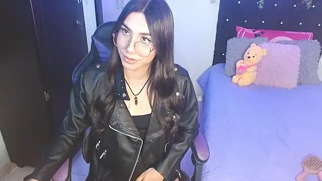 Lyaa_Cute live sex cam