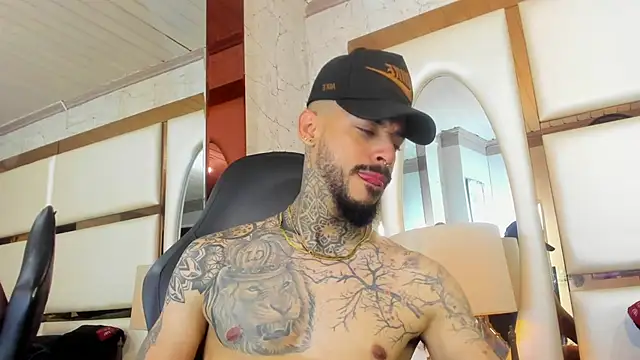 VinzenzRizzo live sex cam