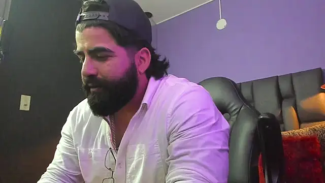 Lyon_vach live sex cam