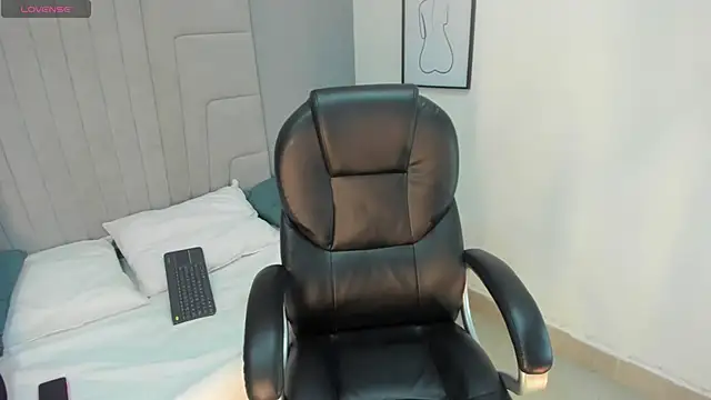 sheyla_meow live sex cam