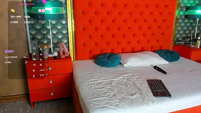 VallerieJones live sex cam