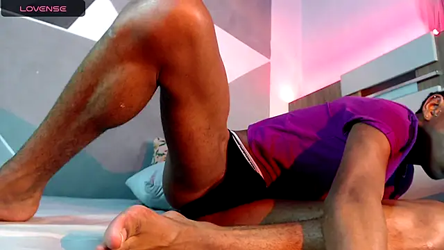 DavidLondo live sex cam