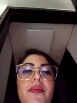 ValeNiitaLuv live sex cam