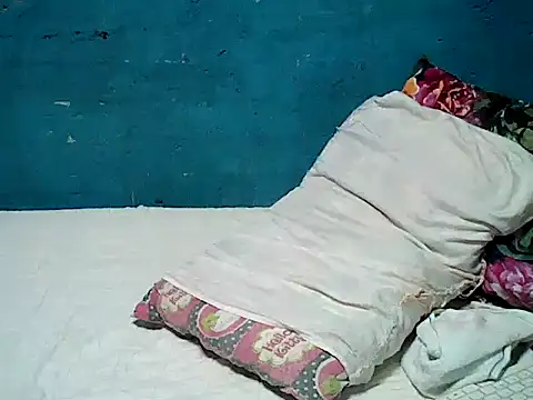 SmallluncutCock live sex cam