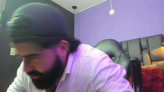 Lyon_vach live sex cam