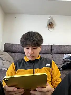 yuuki8910 live sex cam