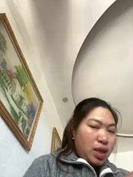 Nhung584 live sex cam