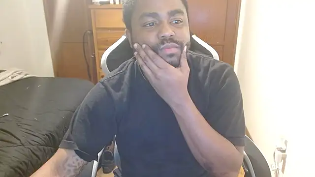 Breadwinnah live sex cam