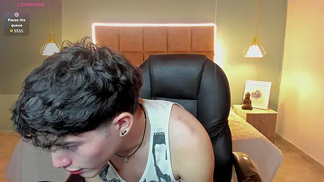 AlejooTwink live sex cam