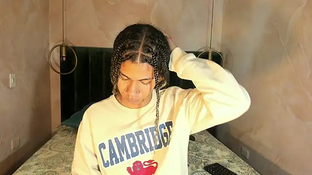 Maxim-Walker live sex cam