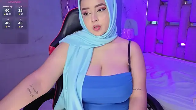 ThanaSaadi live sex cam