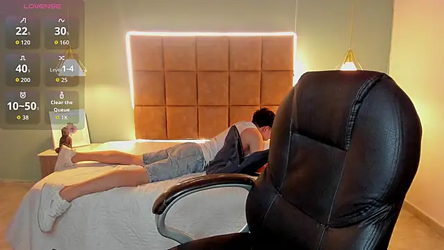 AlejooTwink live sex cam